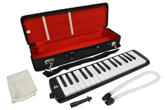 32 Key Melodica With Padded Carry Case 